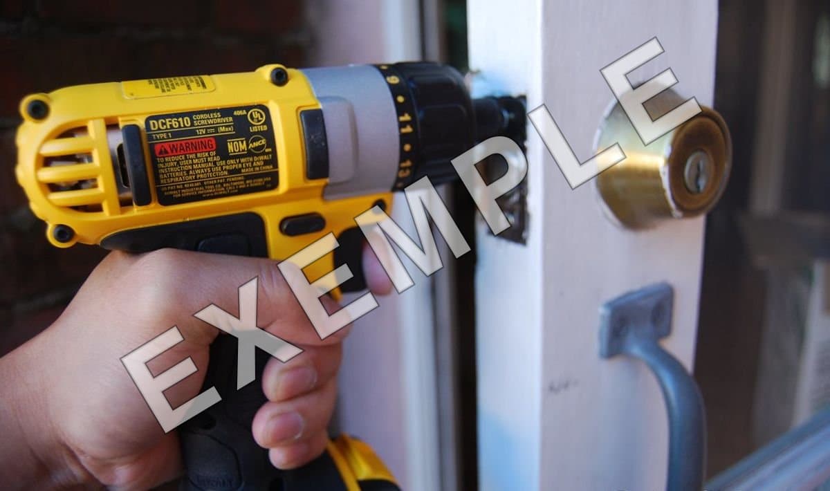 Exemple - Perceuse-visseuse sans fil 18 V — photo 1